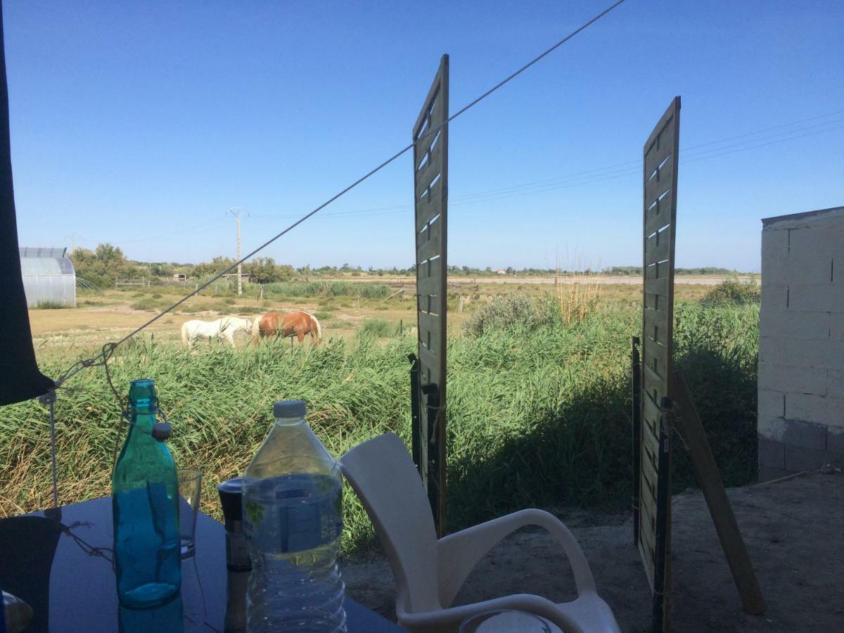En Camargue Lägenhet Salin-de-Giraud Exteriör bild