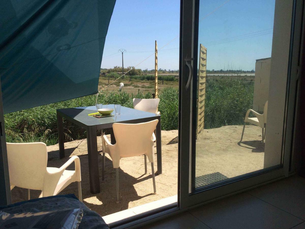 En Camargue Lägenhet Salin-de-Giraud Exteriör bild