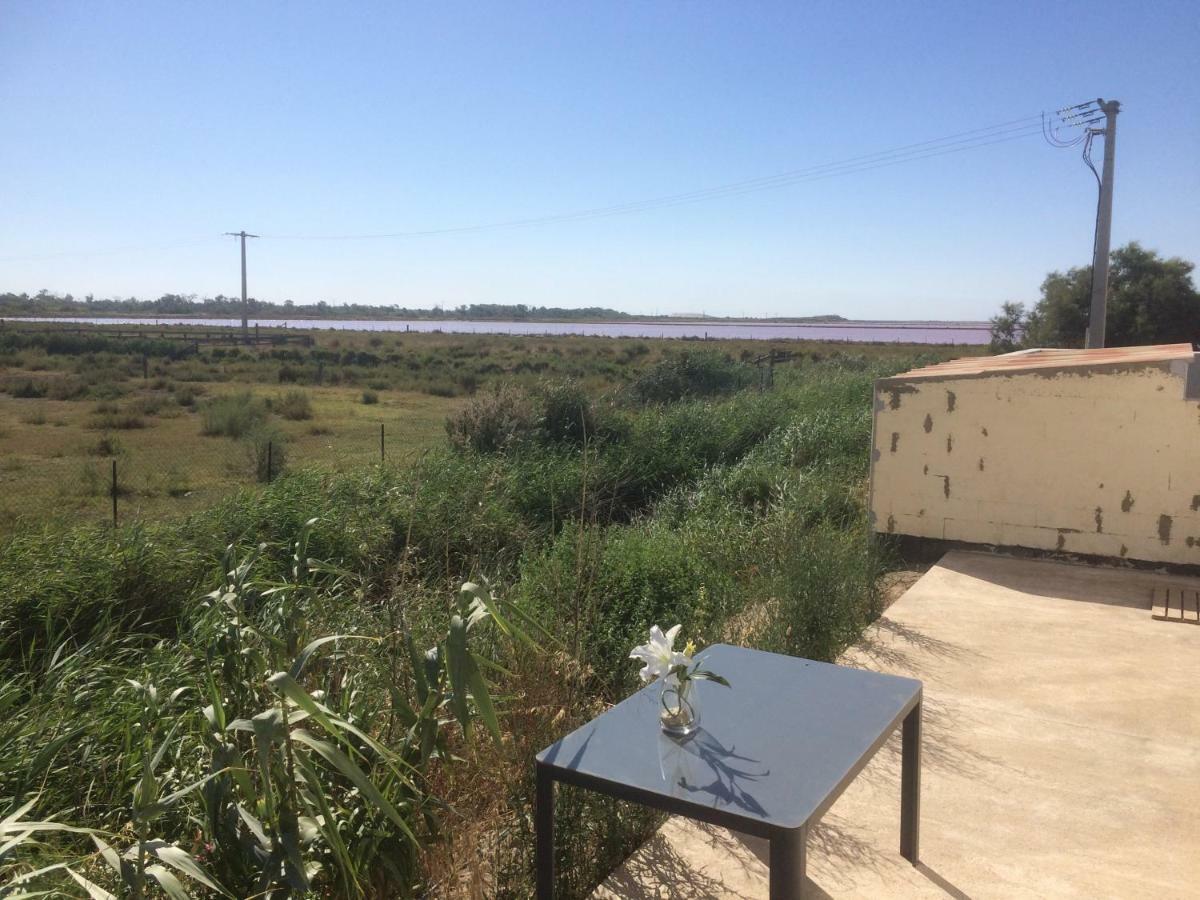 En Camargue Lägenhet Salin-de-Giraud Exteriör bild