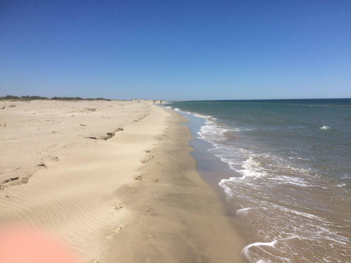 En Camargue Lägenhet Salin-de-Giraud Exteriör bild